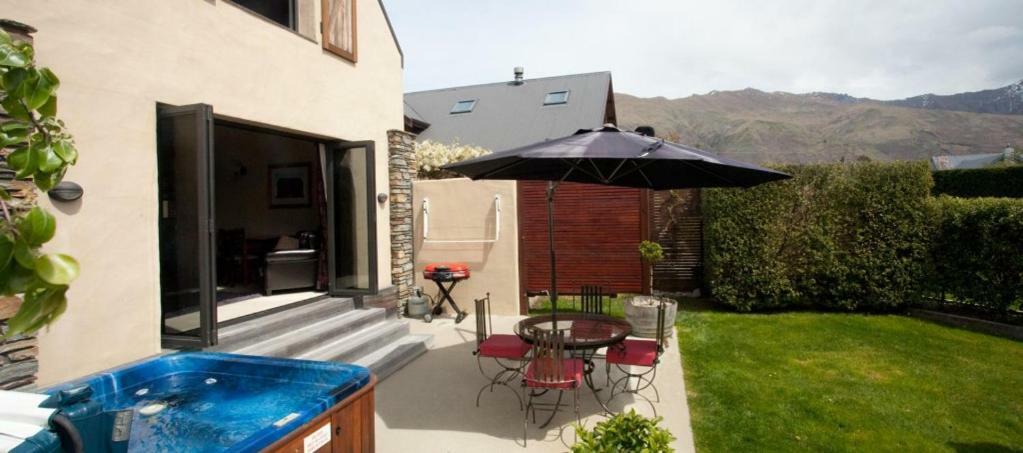 Charming Wanaka Cottage Bagian luar foto